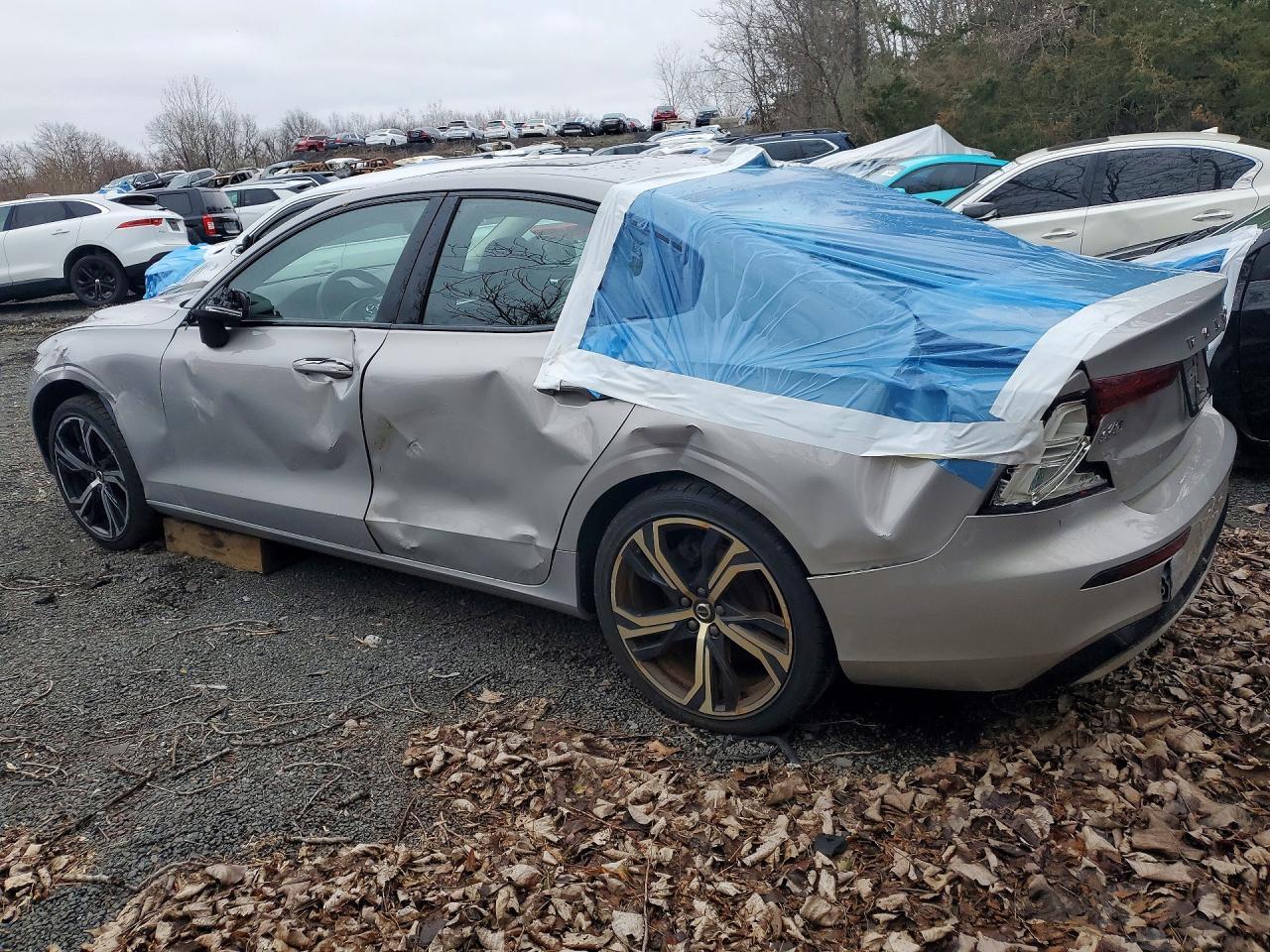 2024 Volvo S60 Core - zdjęcie 2