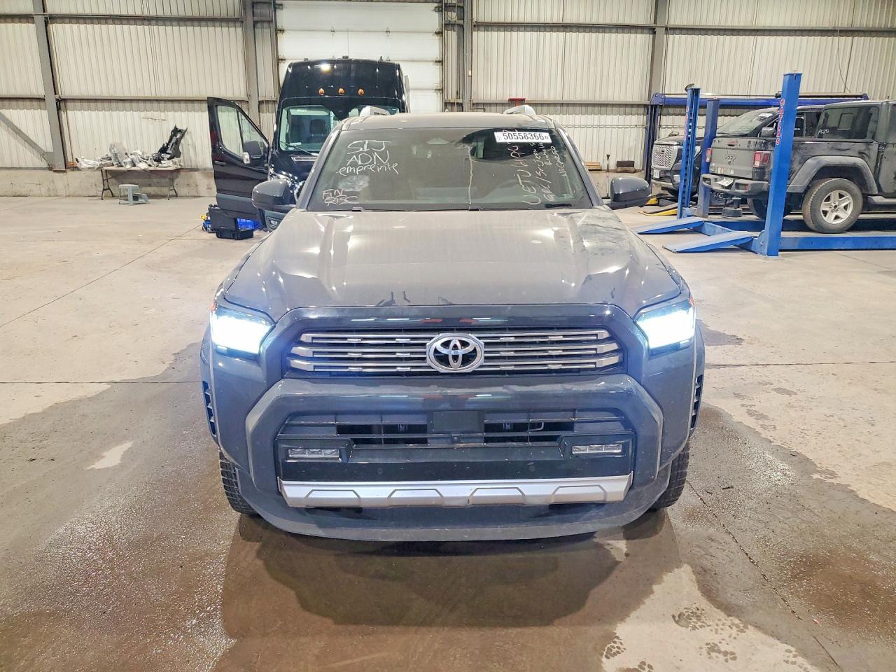 2025 Toyota 4Runner Sr5 - zdjęcie 5