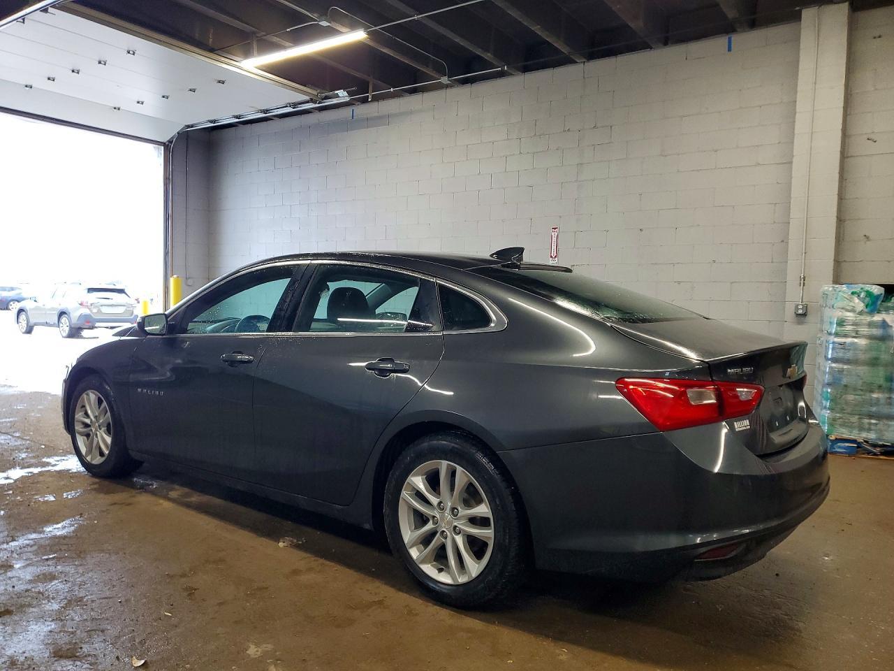 2016 Chevrolet Malibu Lt - zdjęcie 2