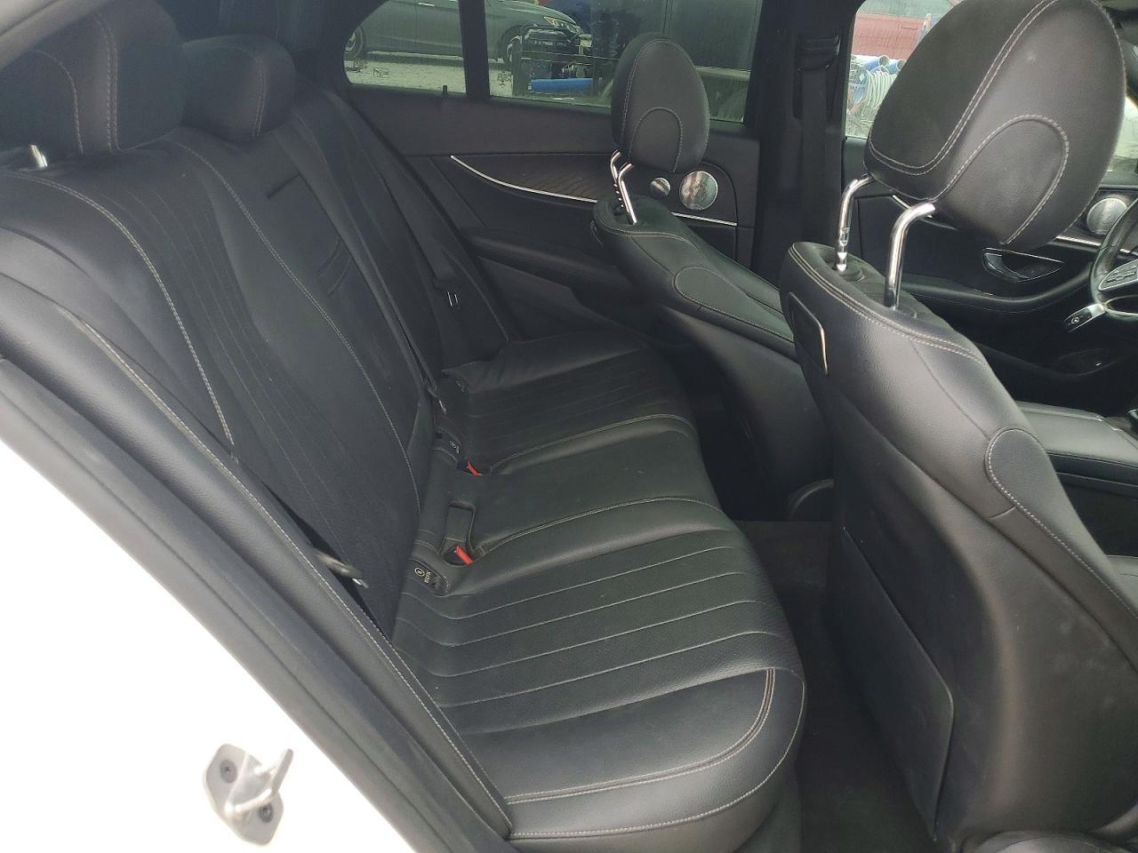 2019 Mercedes-Benz E 300 - zdjęcie 10