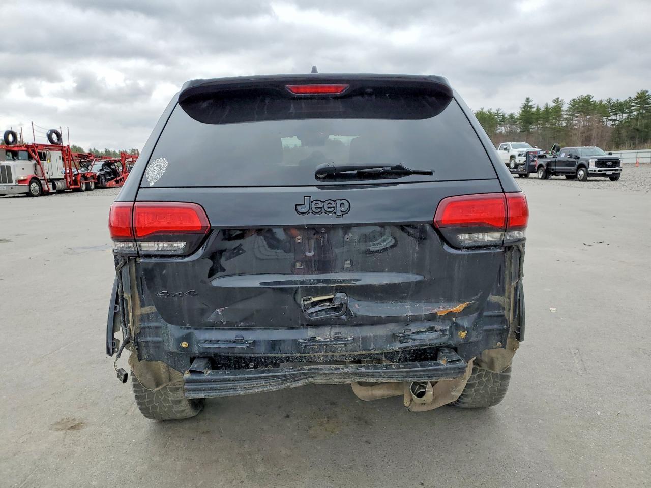 2020 Jeep Grand Cherokee Laredo - zdjęcie 6