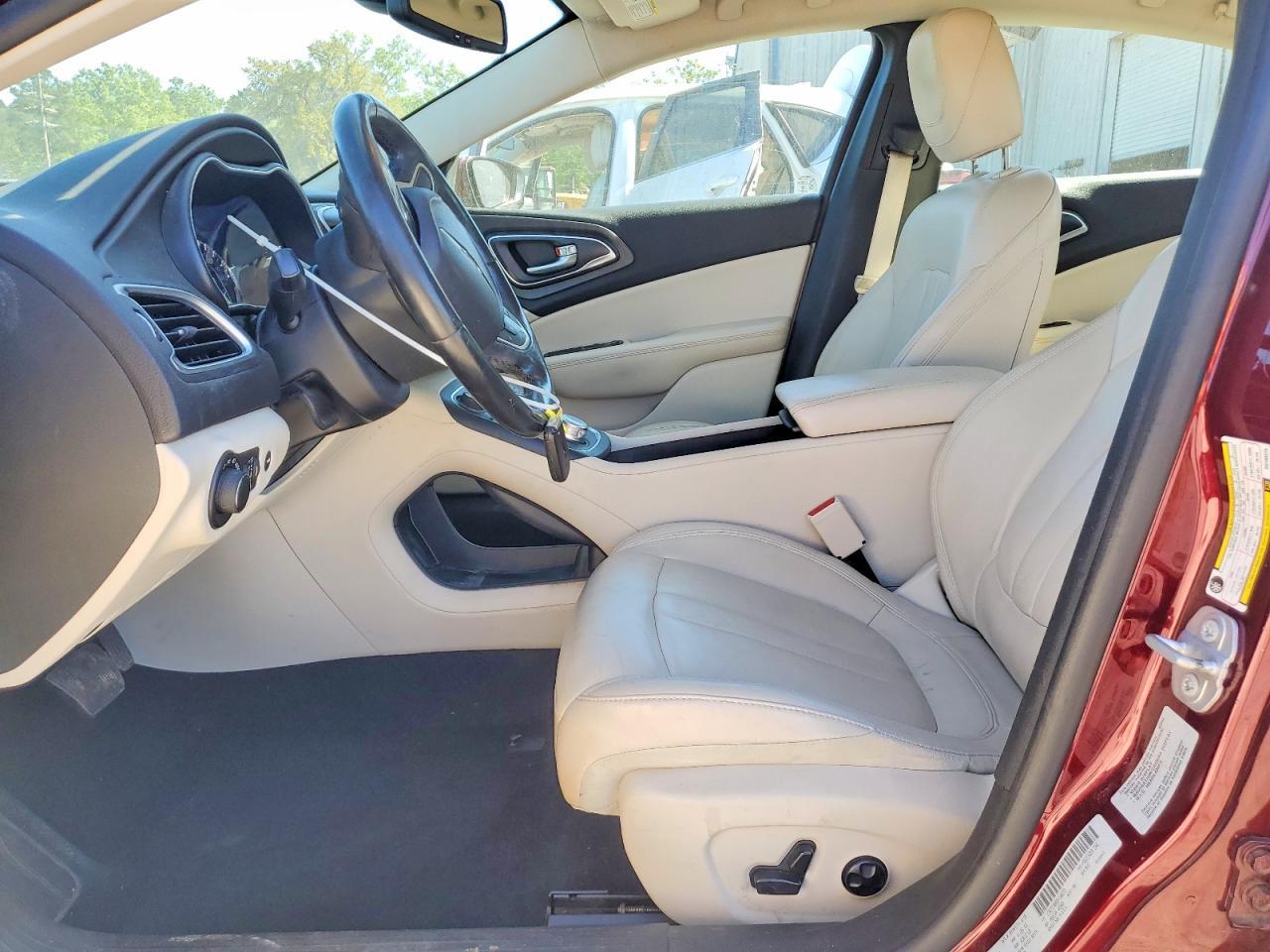 2016 Chrysler 200 Limited - zdjęcie 7