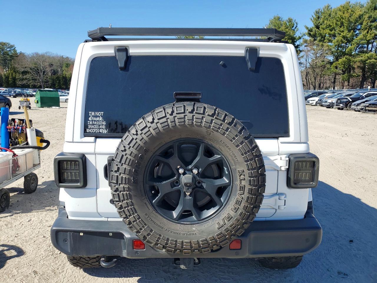 2018 Jeep Wrangler Unlimited Sahara - zdjęcie 6