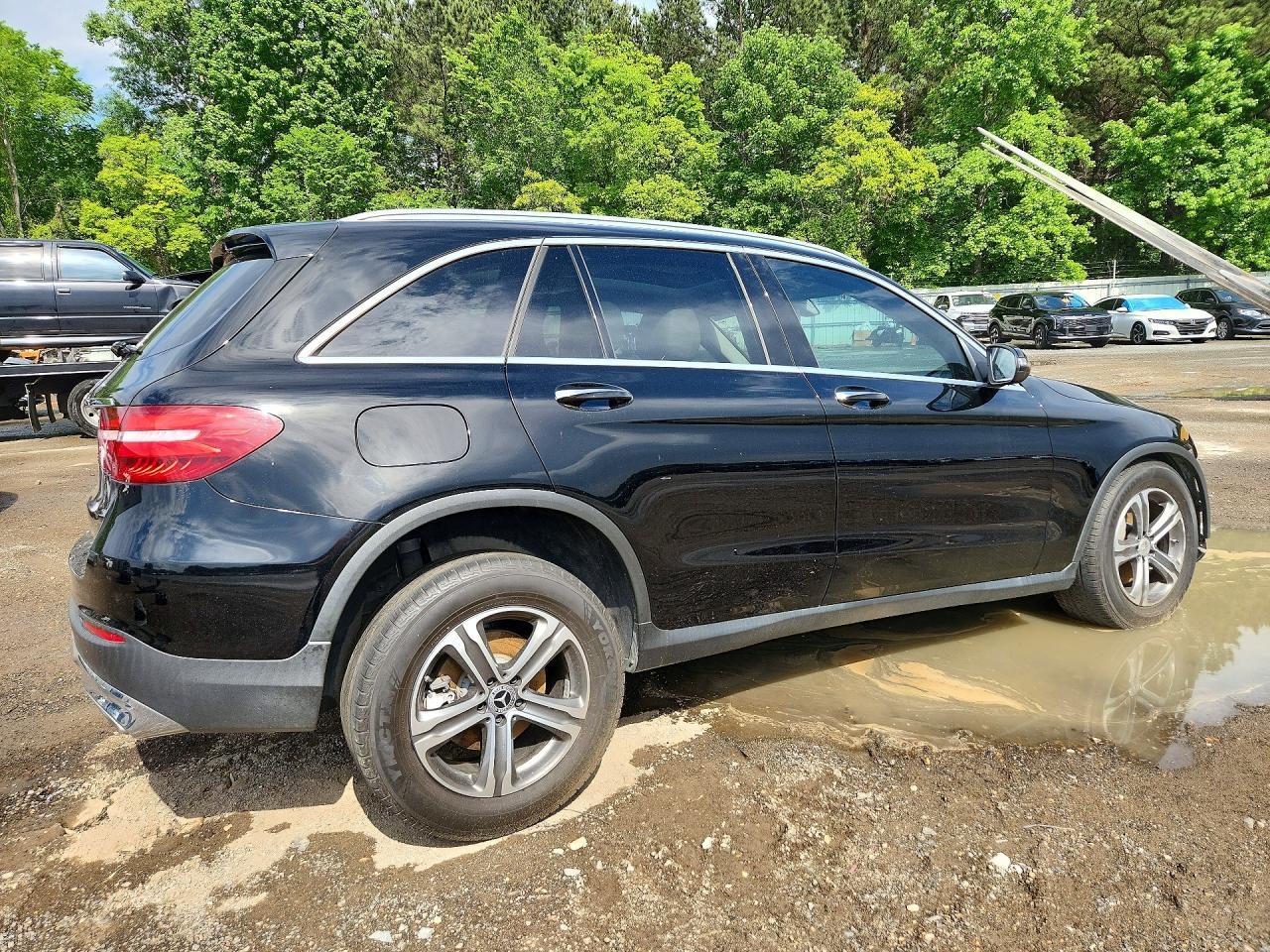 2019 Mercedes-Benz Glc 300 - zdjęcie 3