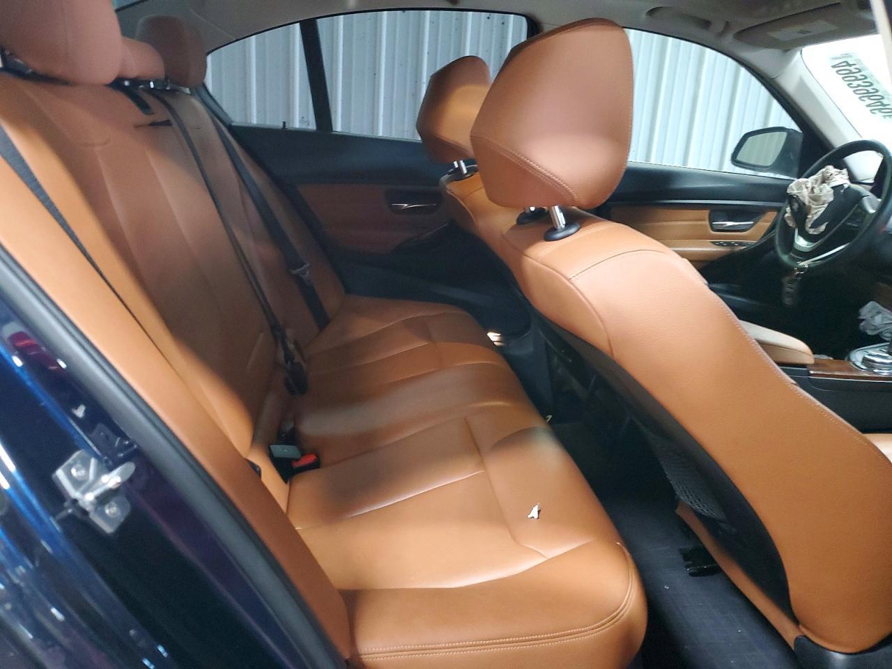 2014 BMW 335 Xi - zdjęcie 10