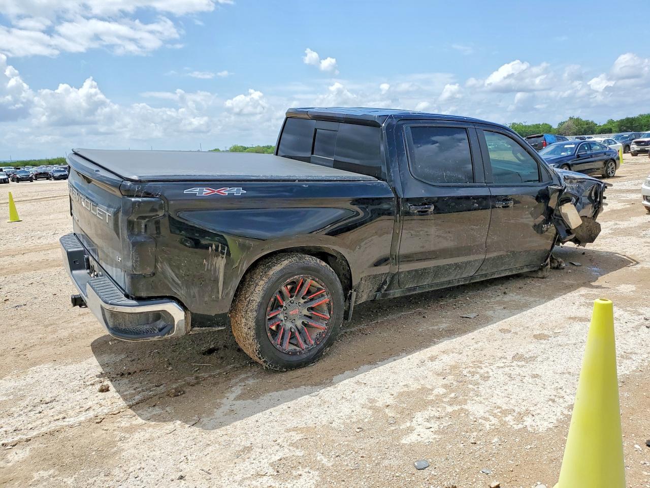 2021 Chevrolet Silverado K1500 Lt - zdjęcie 3