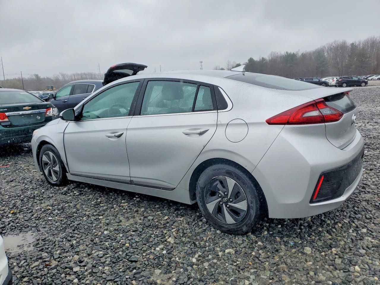 2017 Hyundai Ioniq Hybrid Sel - zdjęcie 2