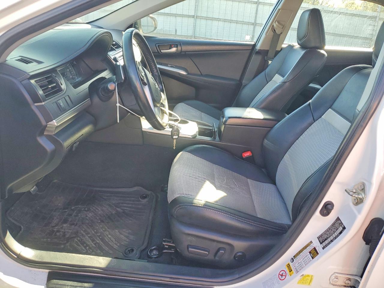 2014 Toyota Camry Se - zdjęcie 7
