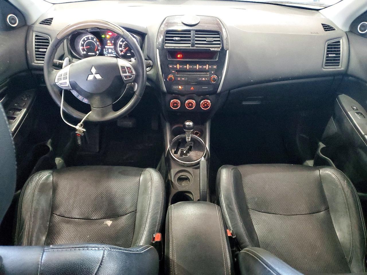 2013 Mitsubishi Outlander Sport Se - zdjęcie 8