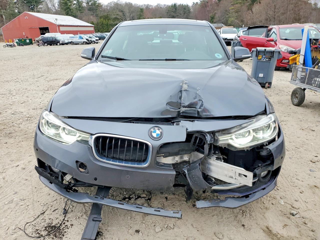 2017 BMW 330 Xi - zdjęcie 5