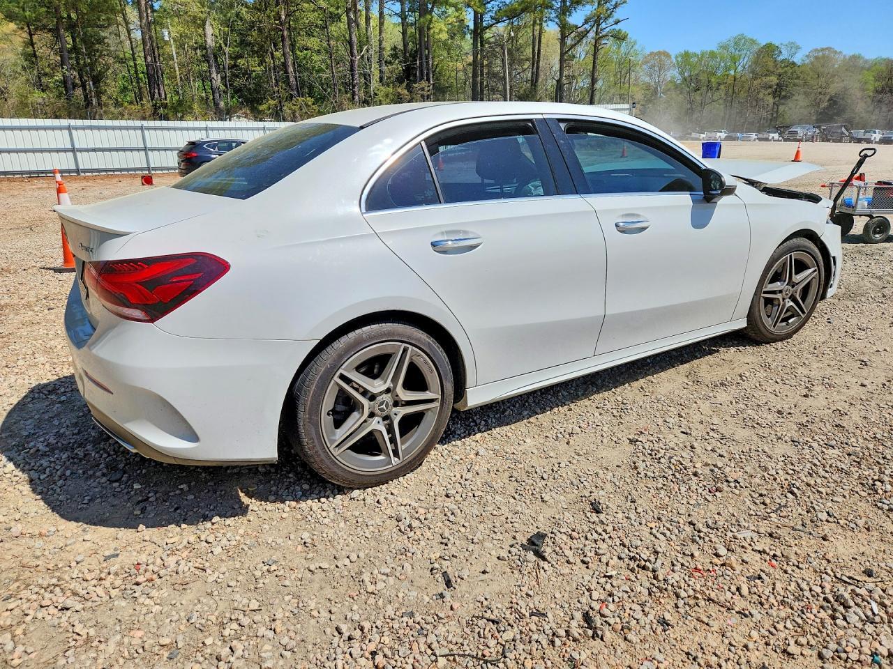 2020 Mercedes-Benz A 220 4Matic - zdjęcie 3