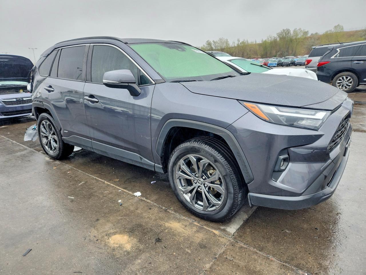 2023 Toyota Rav4 Xle Premium - zdjęcie 4