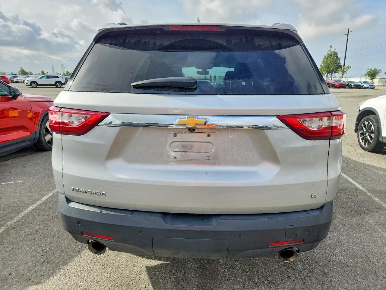 2021 Chevrolet Traverse Lt - zdjęcie 6
