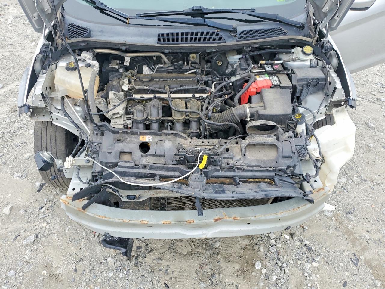 2019 Ford Fiesta S - zdjęcie 11