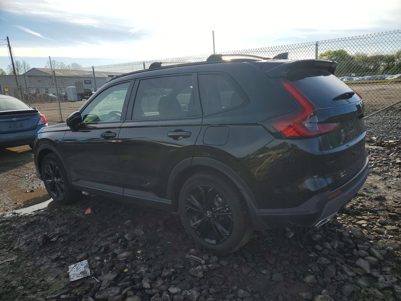 2026 Honda Cr-V Sport Touring - zdjęcie 2