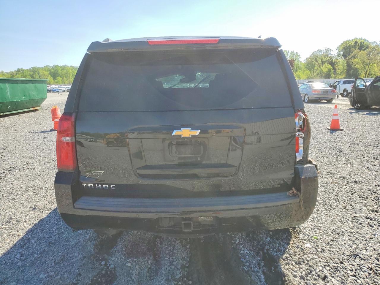2017 Chevrolet Tahoe C1500 Lt - zdjęcie 6