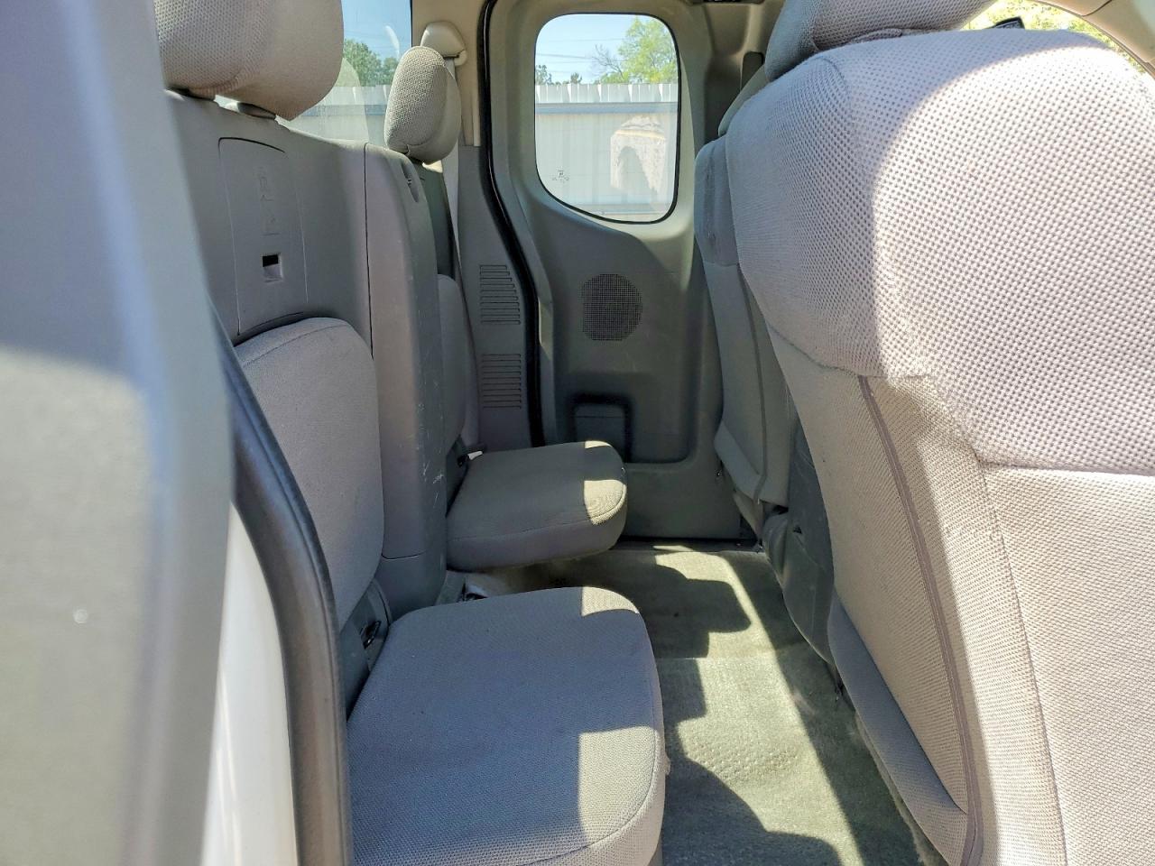 2016 Nissan Frontier S - zdjęcie 10