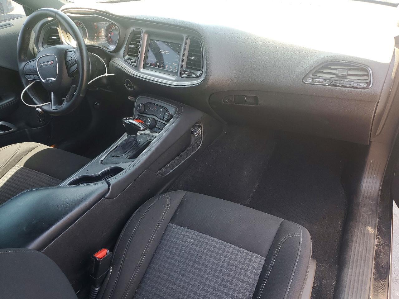 2023 Dodge Challenger Sxt - zdjęcie 8
