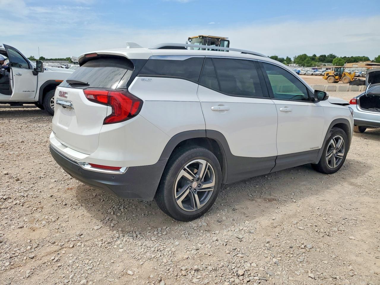 2021 GMC Terrain Slt - zdjęcie 3