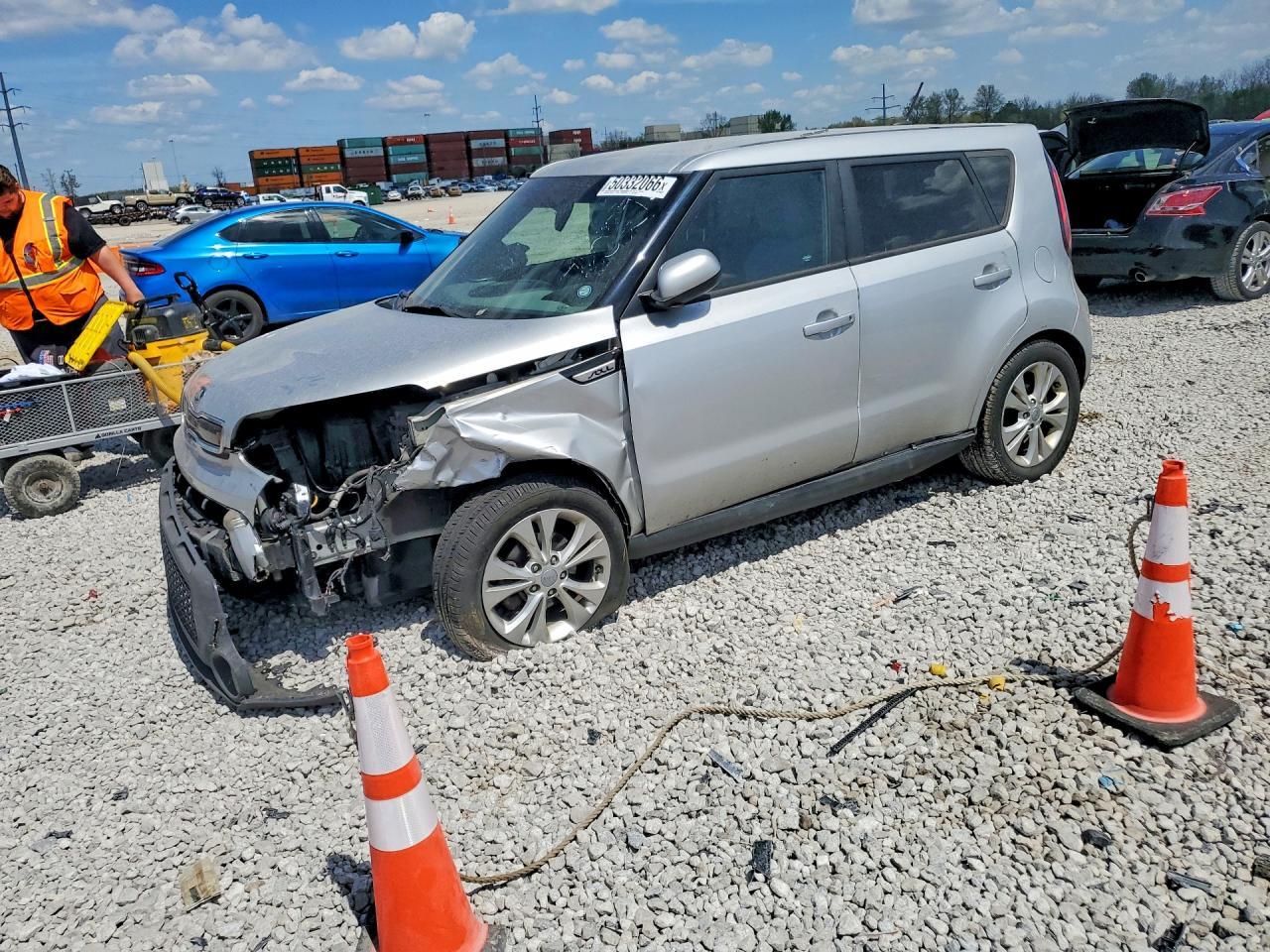 2015 Kia Soul + - zdjęcie główne