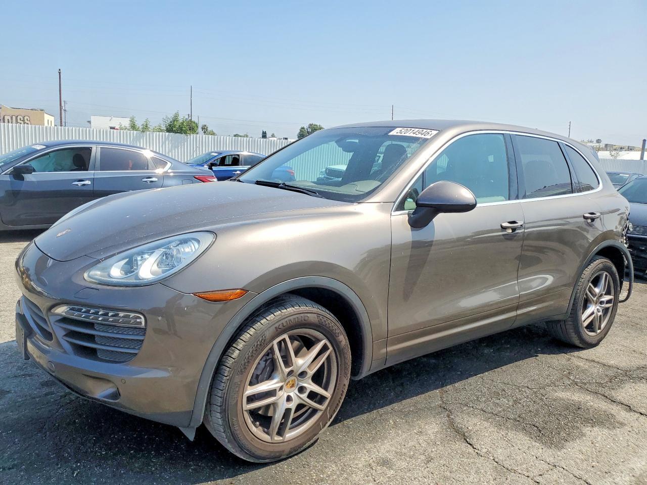 2013 Porsche Cayenne - zdjęcie główne
