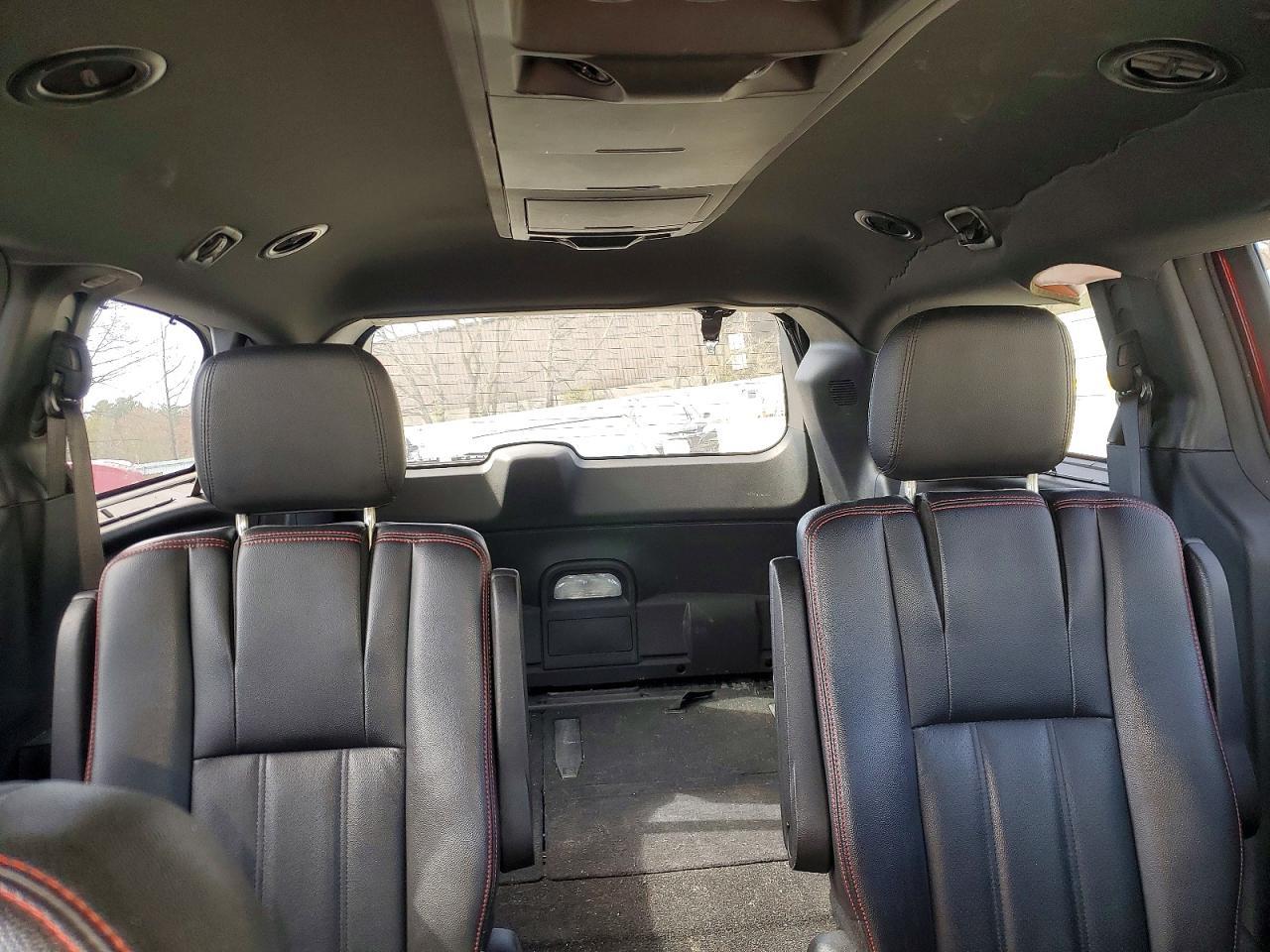 2017 Dodge Grand Caravan Gt - zdjęcie 10