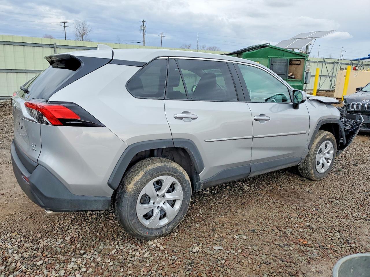 2025 Toyota Rav4 Le - zdjęcie 3