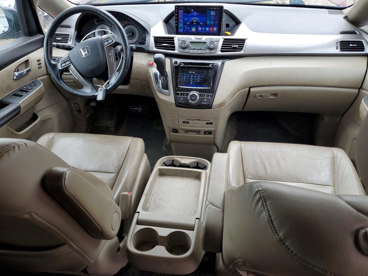 2015 Honda Odyssey Touring - zdjęcie 8