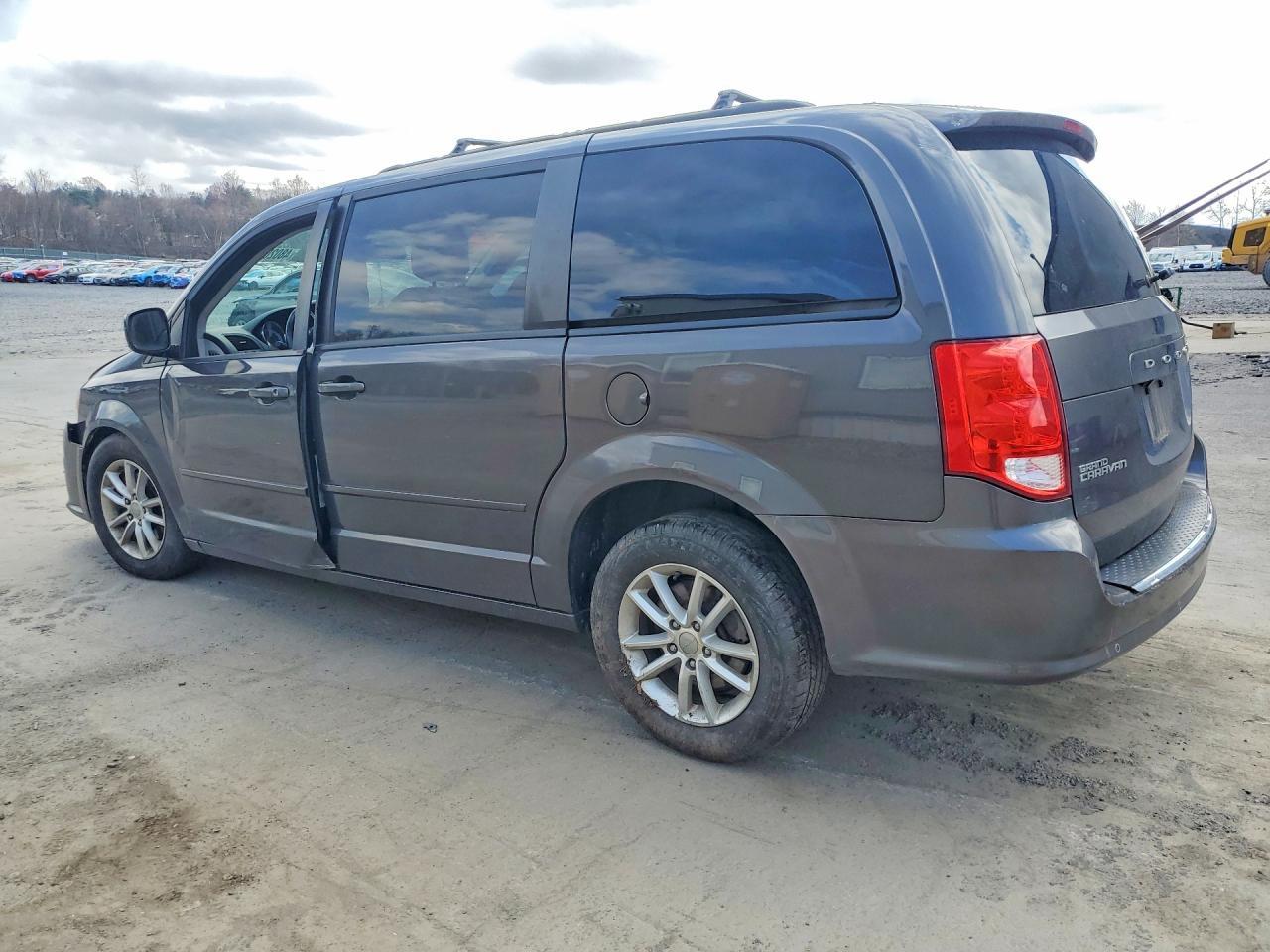 2015 Dodge Grand Caravan Sxt - zdjęcie 2