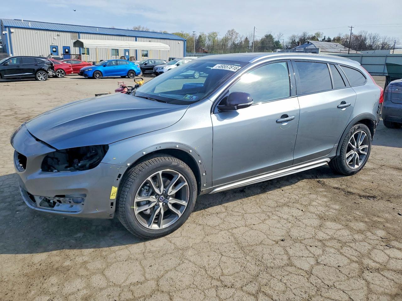 2017 Volvo V60 Cross Country Premier - zdjęcie główne