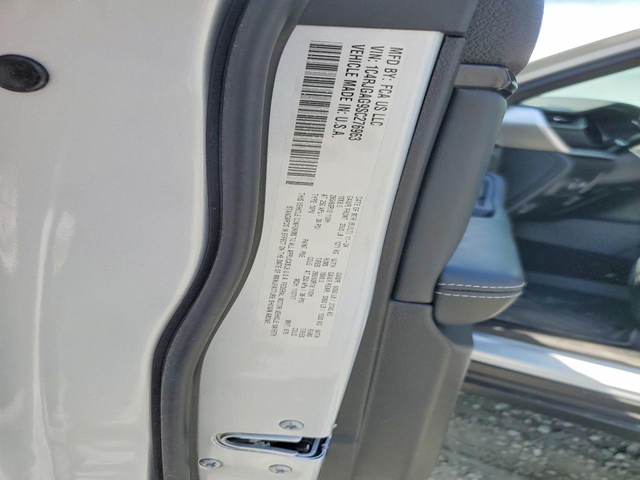 2025 Jeep Grand Cherokee Laredo - zdjęcie 14