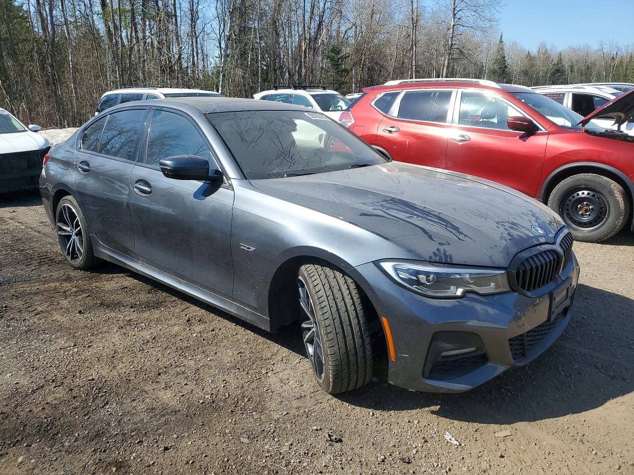 2022 BMW 330Xe - zdjęcie 4