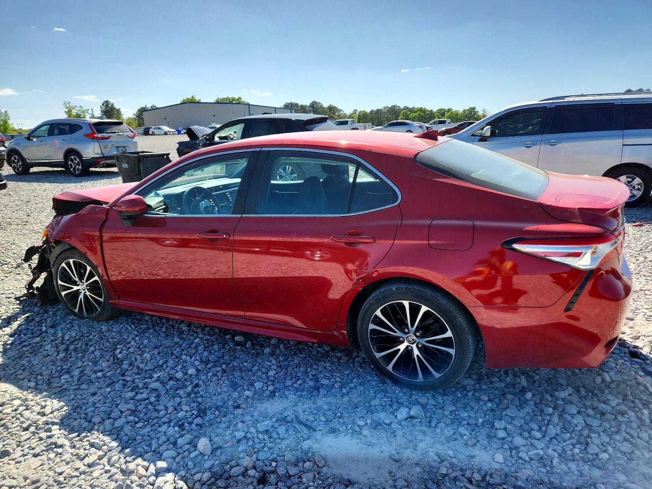 2020 Toyota Camry Se - zdjęcie 2
