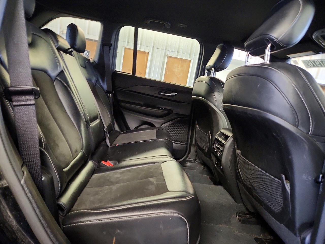 2023 Jeep Grand Cherokee Laredo - zdjęcie 11