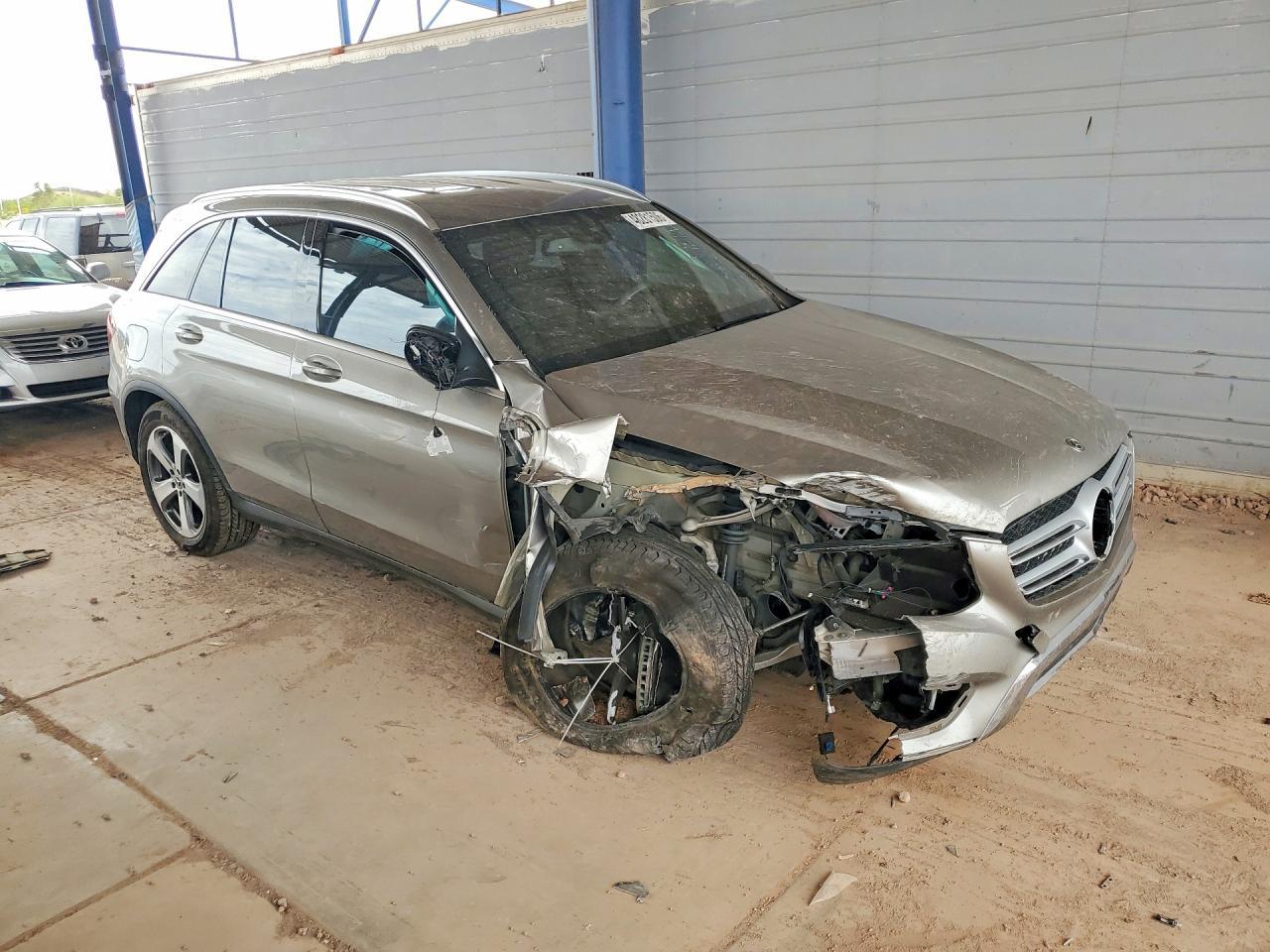 2019 Mercedes-Benz Glc 300 - zdjęcie 4