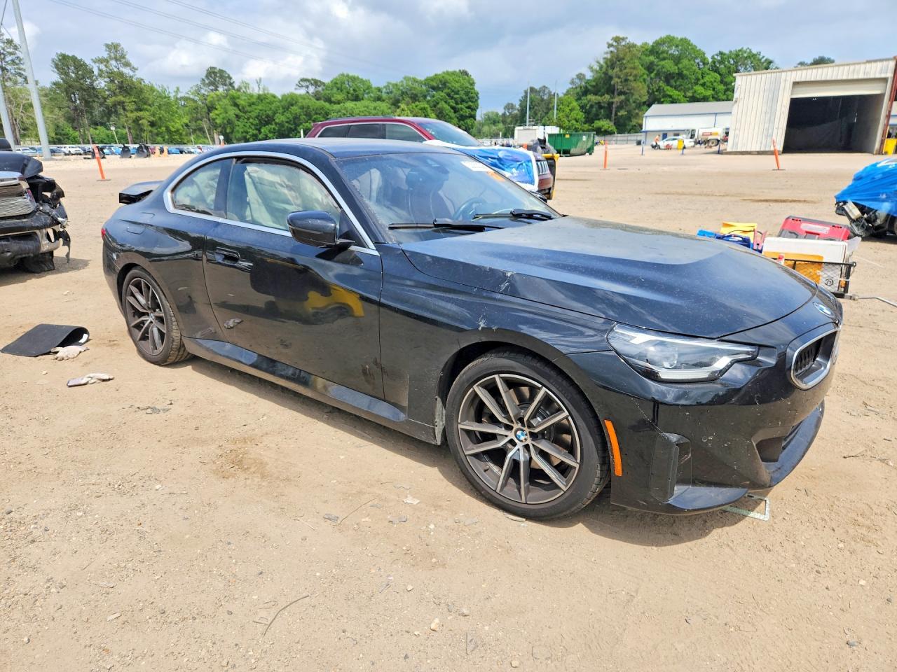 2022 BMW 230I - zdjęcie 4
