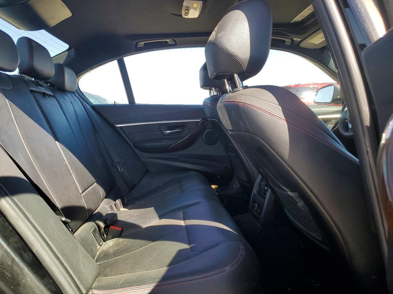 2017 BMW 330E - zdjęcie 10