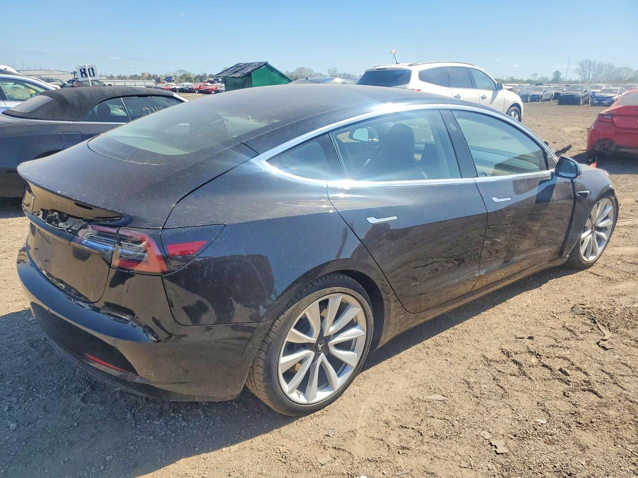 2018 Tesla Model 3 - zdjęcie 3