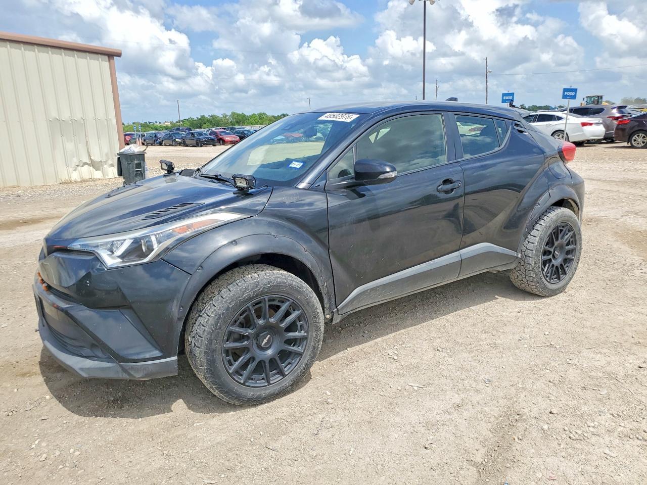 2019 Toyota C-Hr Le - zdjęcie główne