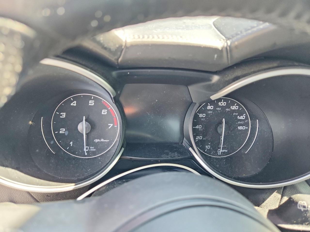 2023 Alfa Romeo Stelvio Ti - zdjęcie 9