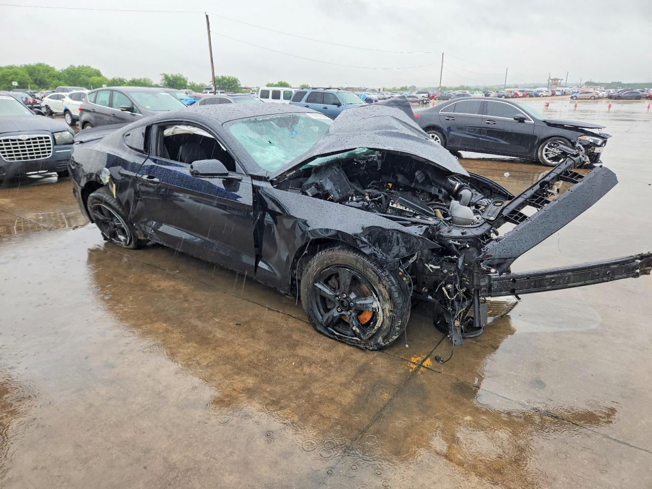 2019 Ford Mustang - zdjęcie 4