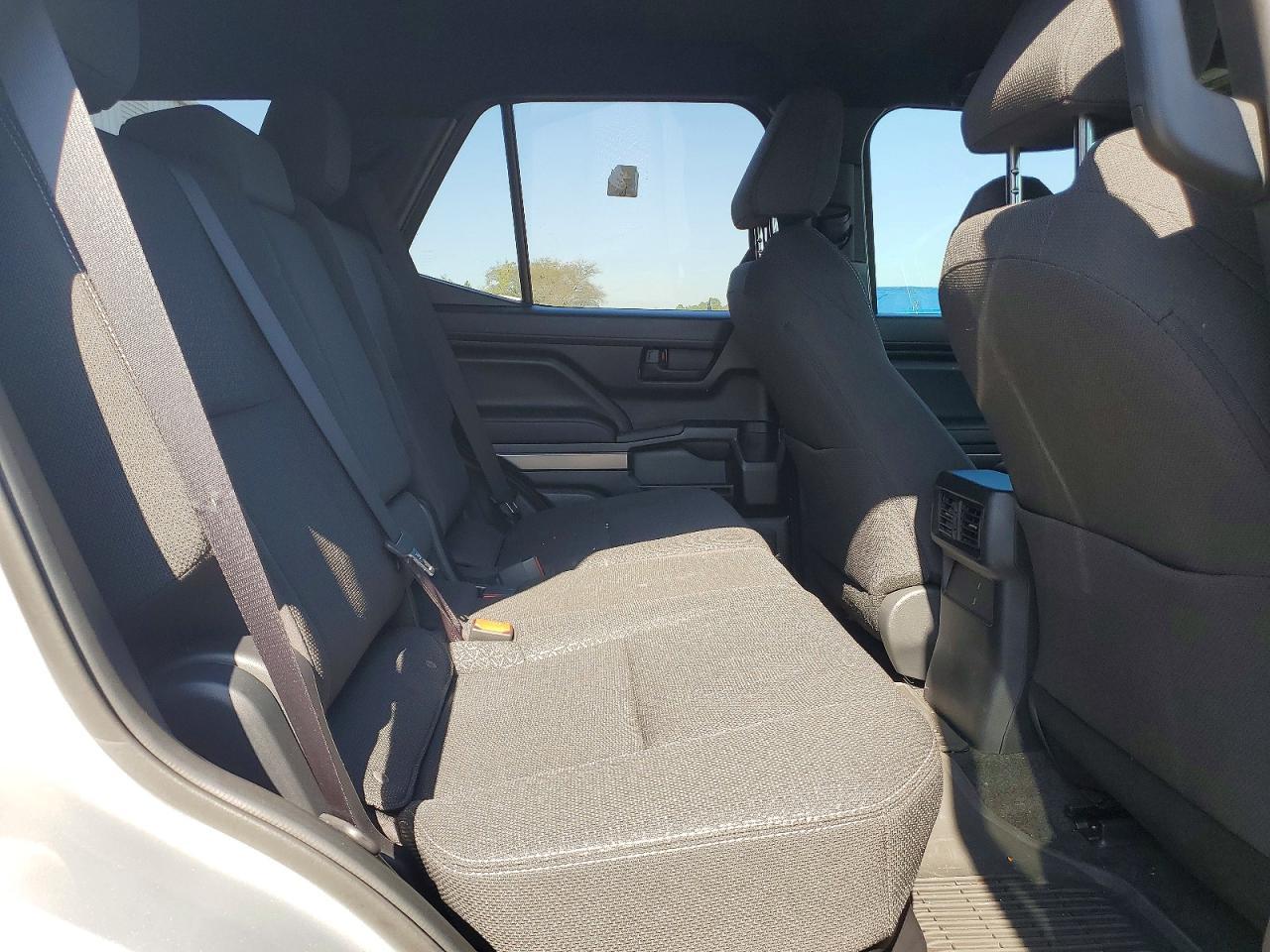 2025 Toyota 4Runner Sr5 - zdjęcie 10