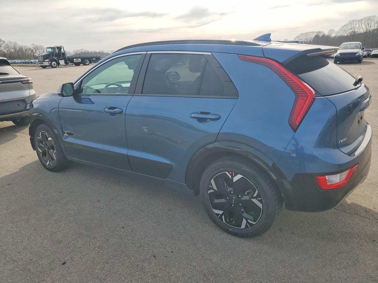 2024 Kia Niro Wind - zdjęcie 2