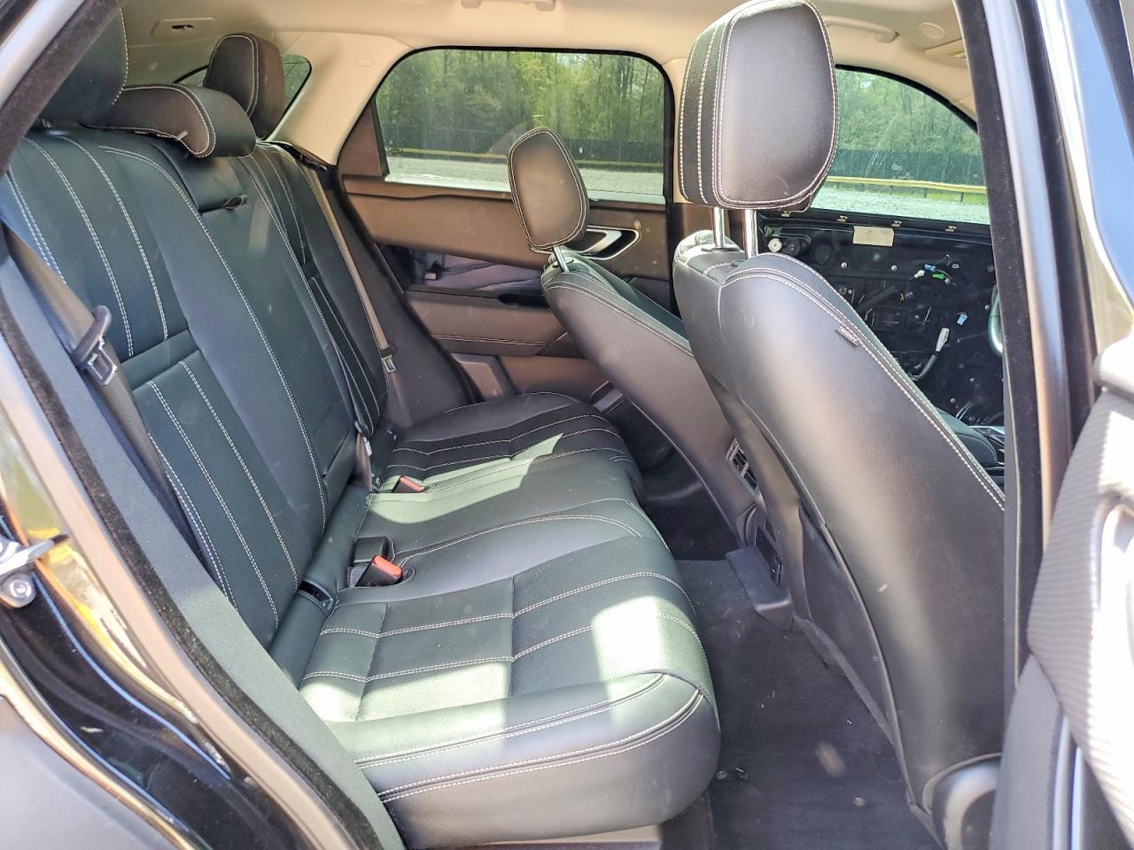 2022 Land Rover Range Rover Velar S - zdjęcie 11