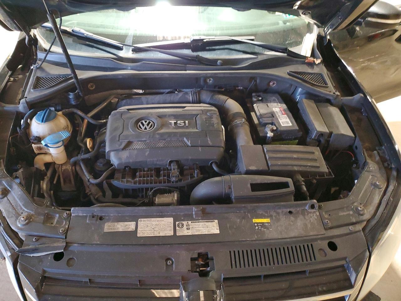 2015 Volkswagen Passat S - zdjęcie 11