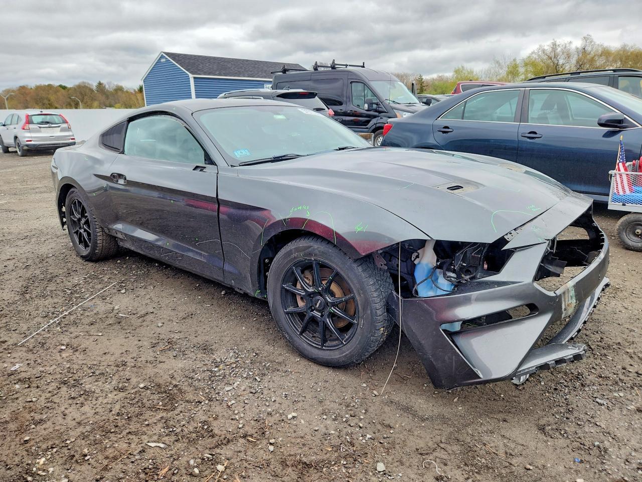 2019 Ford Mustang - zdjęcie 4