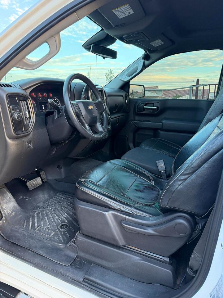 2022 Chevrolet Silverado C1500 - zdjęcie 9