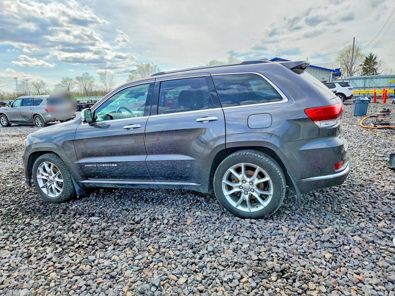 2016 Jeep Grand Cherokee Summit - zdjęcie 2