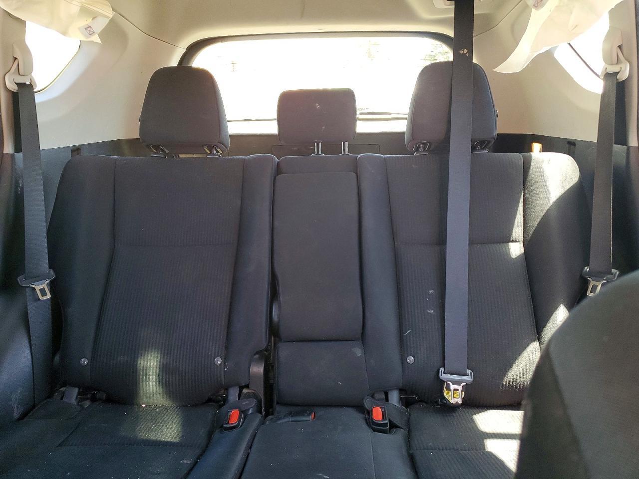 2018 Toyota Rav4 Le - zdjęcie 10