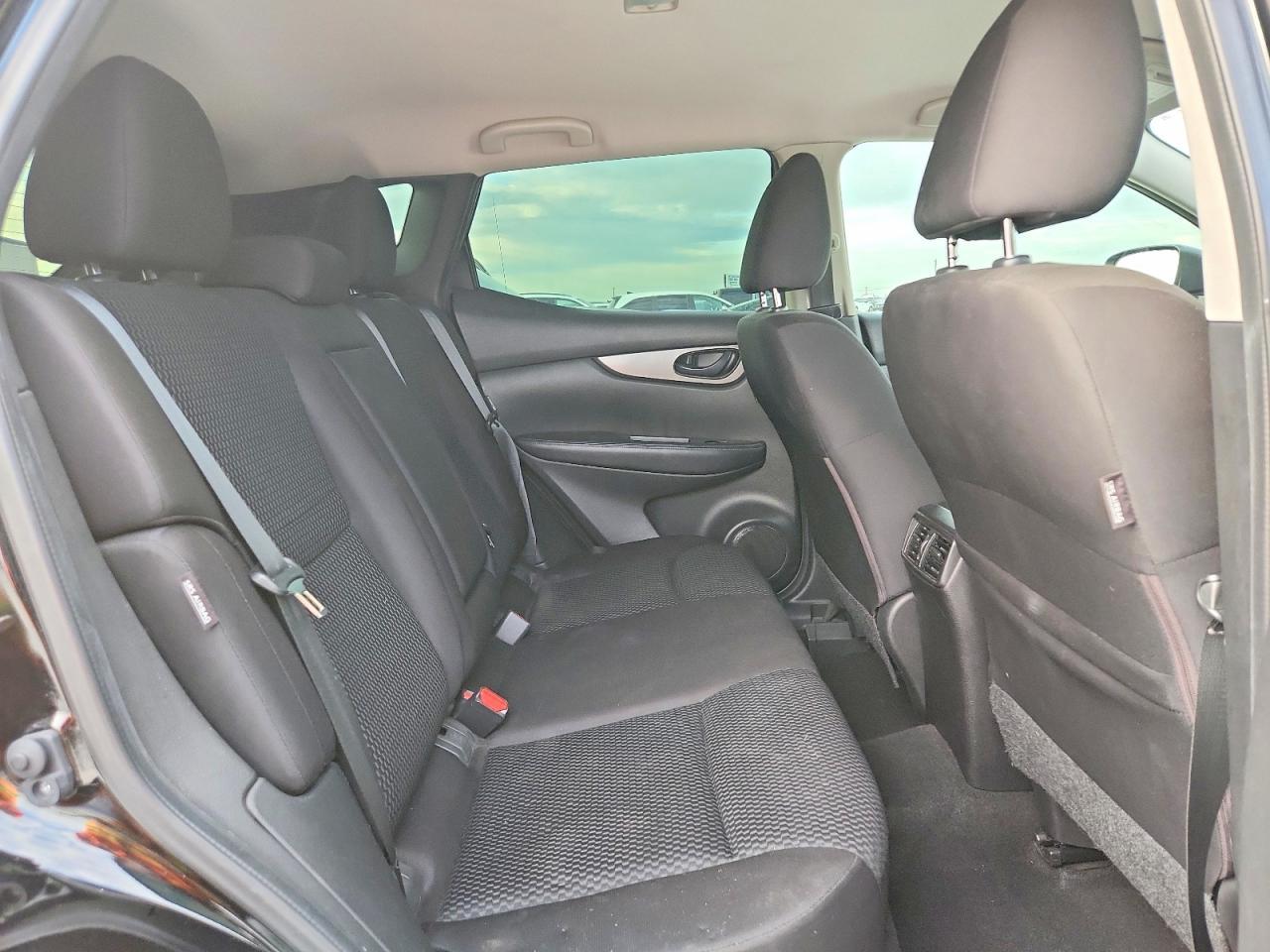 2021 Nissan Rogue Sport S - zdjęcie 11